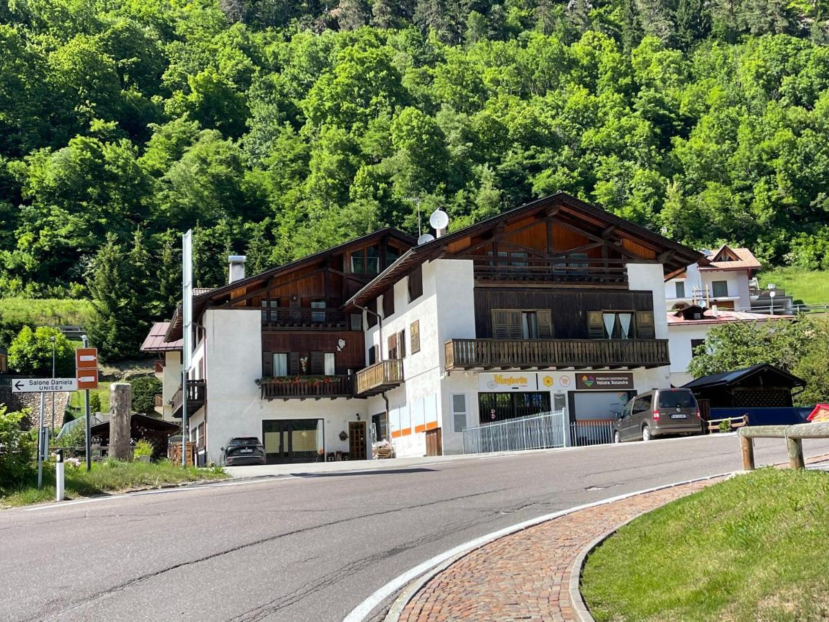 Апартаменти Casa Martini Меццана Екстер'єр фото